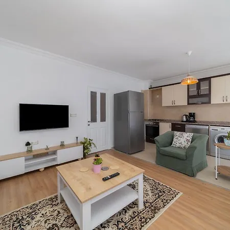 Riverside Flat Close To Beach With Shared Pool * Antália